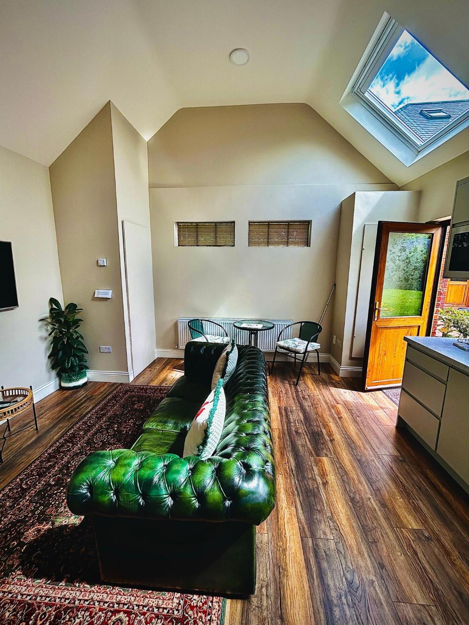 Oranhill Lodge Guesthouse Oranmore Bagian luar foto