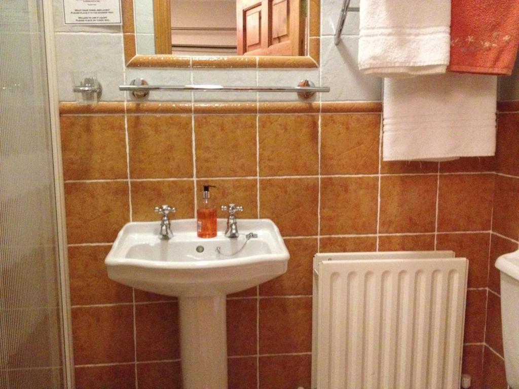 Oranhill Lodge Guesthouse Oranmore Ruang foto