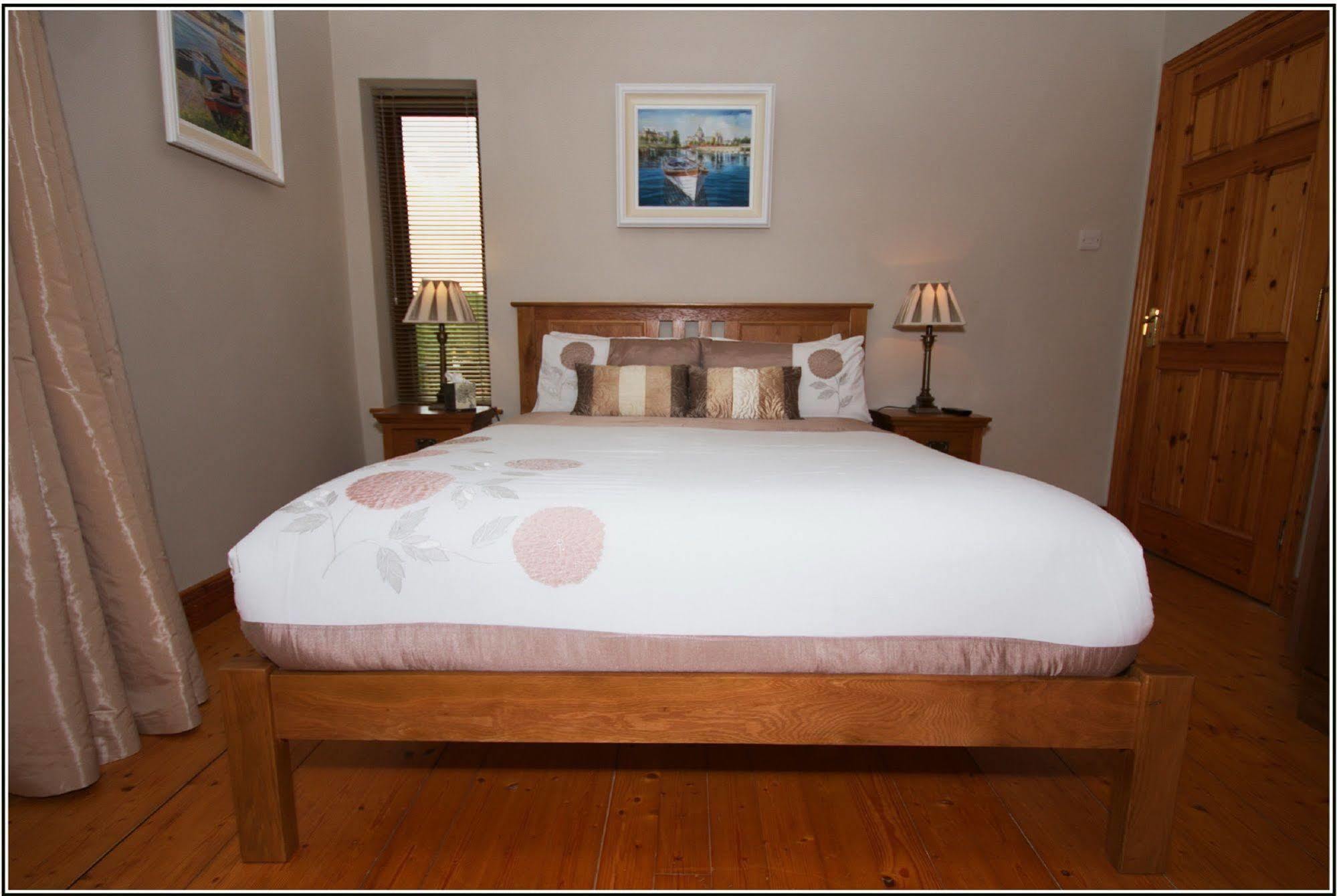 Oranhill Lodge Guesthouse Oranmore Bagian luar foto